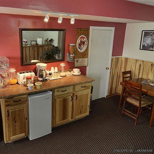 Rodeway Inn & Suites بيندلينتون، أوريغون المطعم الصورة