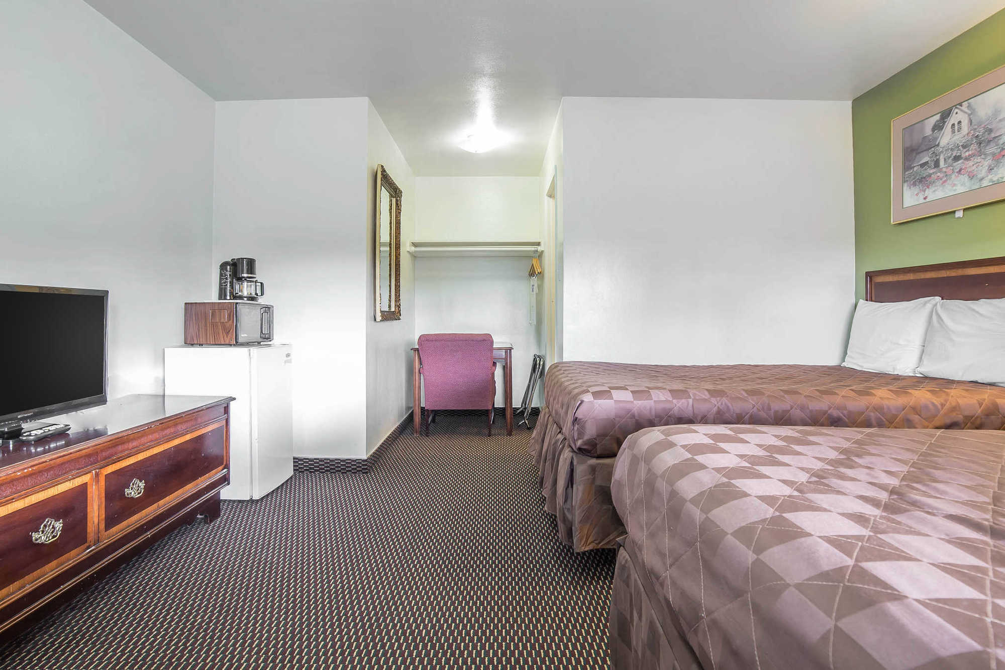Rodeway Inn & Suites بيندلينتون، أوريغون الغرفة الصورة