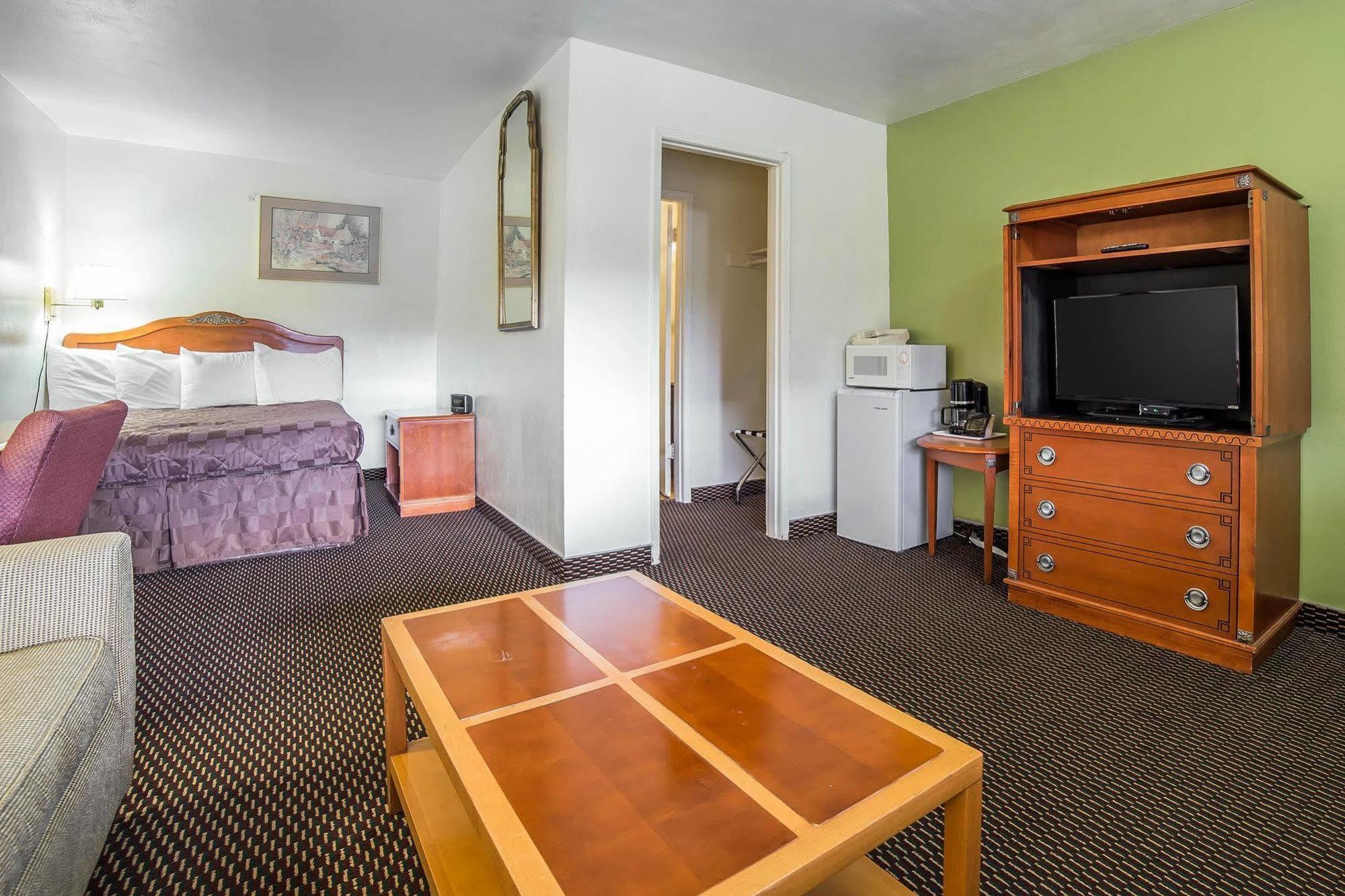 Rodeway Inn & Suites بيندلينتون، أوريغون المظهر الخارجي الصورة