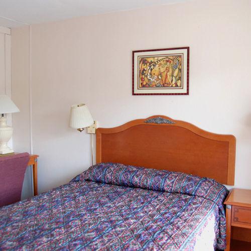 Rodeway Inn & Suites بيندلينتون، أوريغون الغرفة الصورة